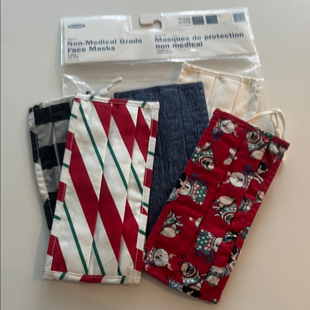 Old Navy Festive Face Masks Set 5 Red, Blue, White, Christmas Holidays New Year